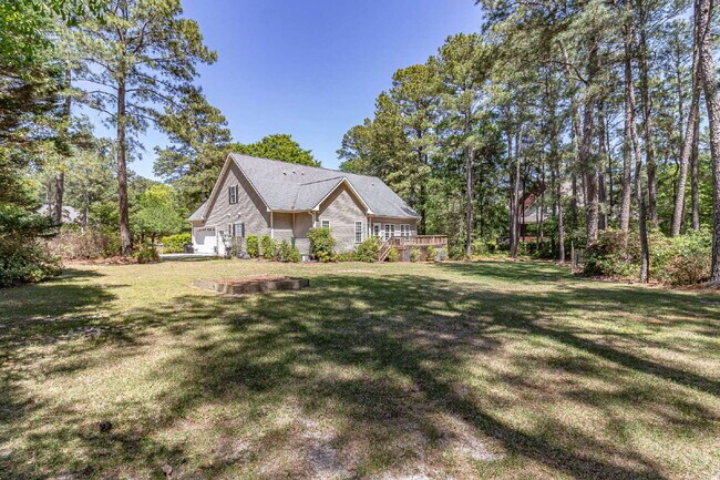 Building Photo - Stunning & Spacious Home in Walnut Hill! 4 Bedrooms | 4 Bathrooms w/ Lawn Care and Trash Service ...