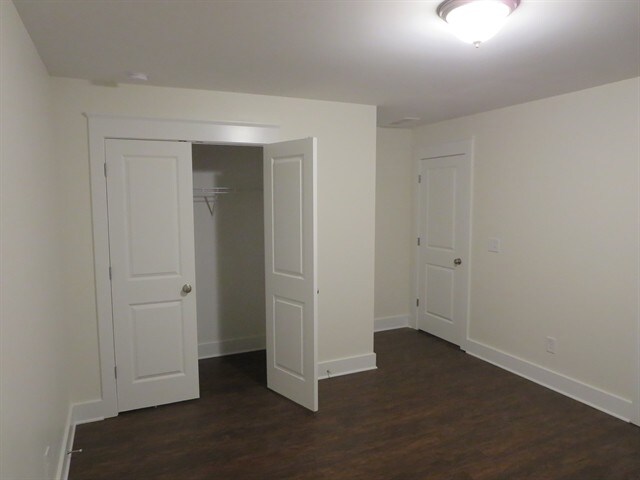 Building Photo - 1080 Adams Haven Bend