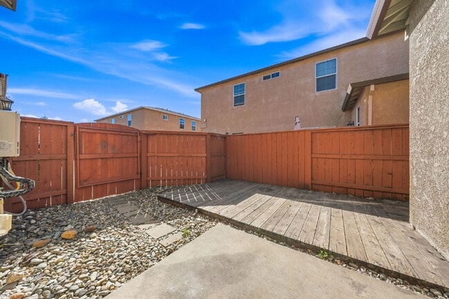 Building Photo - 669 Mission De Oro Dr