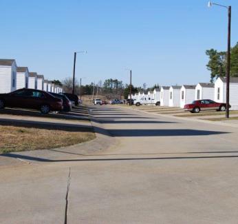 Building Photo - Oakwood Park