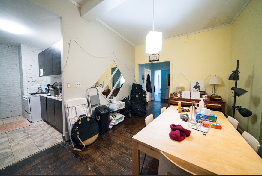 Building Photo - 52 Fenway