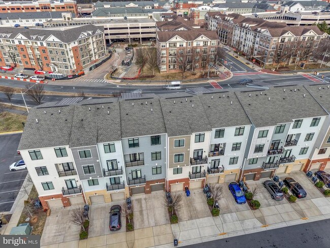 Building Photo - 1010 Ribbon Limestone Terrace SE