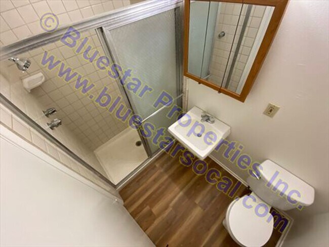 Building Photo - 13410N