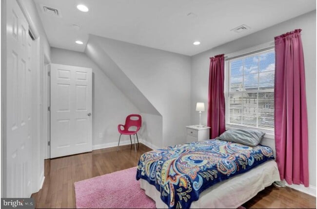 Building Photo - Bellmaw/Palmyra - 5 Bed 2 Bath Single