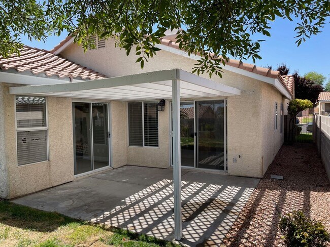 Building Photo - **GORGEOUS & MODEL PERFECT GREEN VALLEY 3 ...