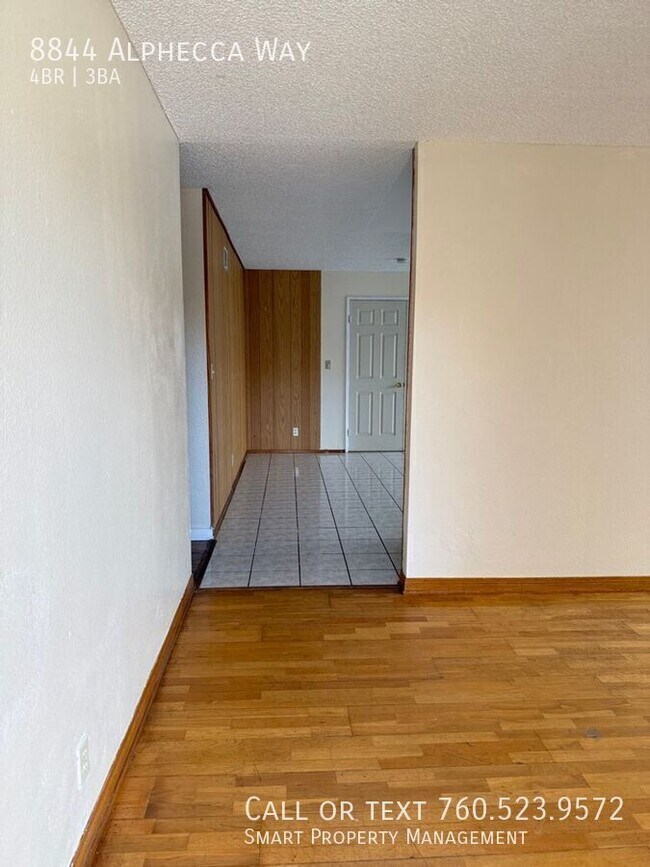 Building Photo - 8844 Alphecca Way