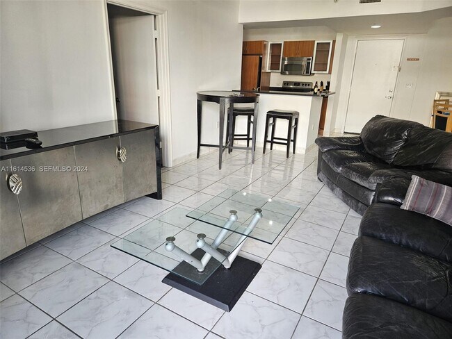 Building Photo - 2775 NE 187th St