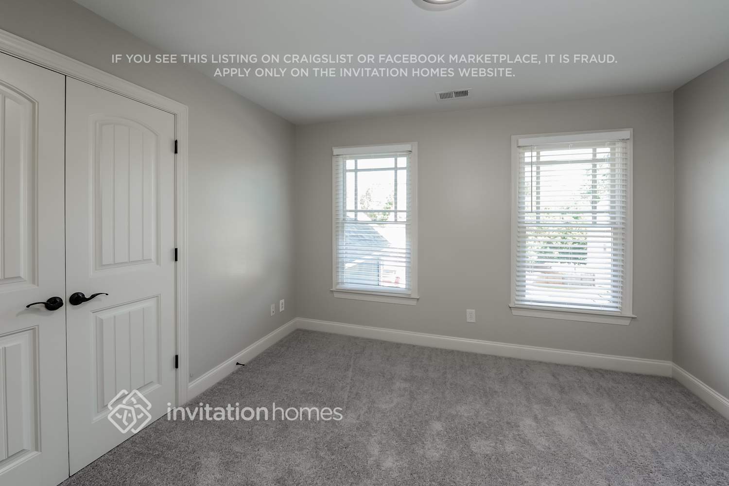 Building Photo - 113 Mirage Dr