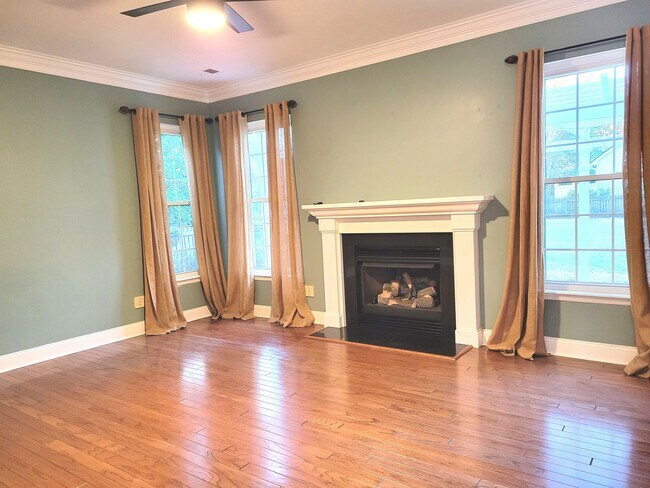 Building Photo - Stunning four bedroom in Charleston National on large lot - Mt. Pleasant