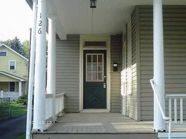 Building Photo - 126 W Washington Ave