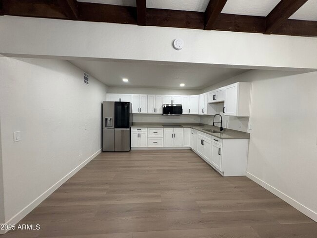 Building Photo - 4004 W Wescott Dr