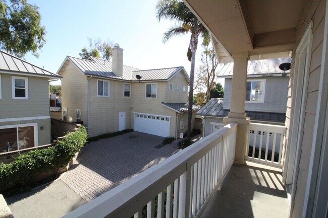 Building Photo - 785 E Port Hueneme Rd