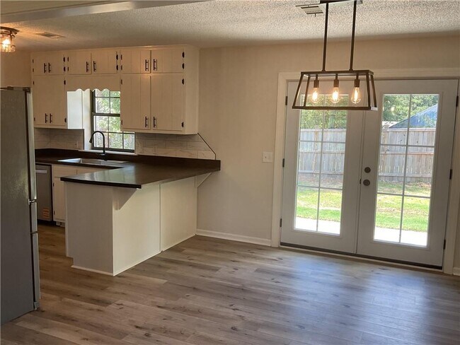 Building Photo - 2452 Kilgore Rd