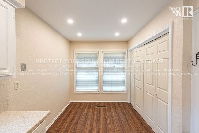 Building Photo - 41 Melinda Ln