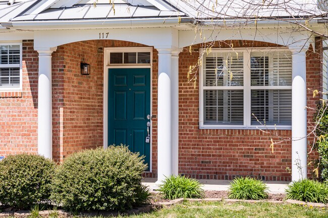 Building Photo - 117 Woodtrellis Ct