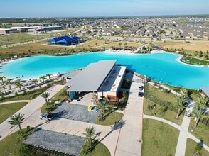 Building Photo - 6411 Laguna Terra Dr