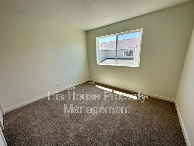 Building Photo - 3956 Pinnacles Ct