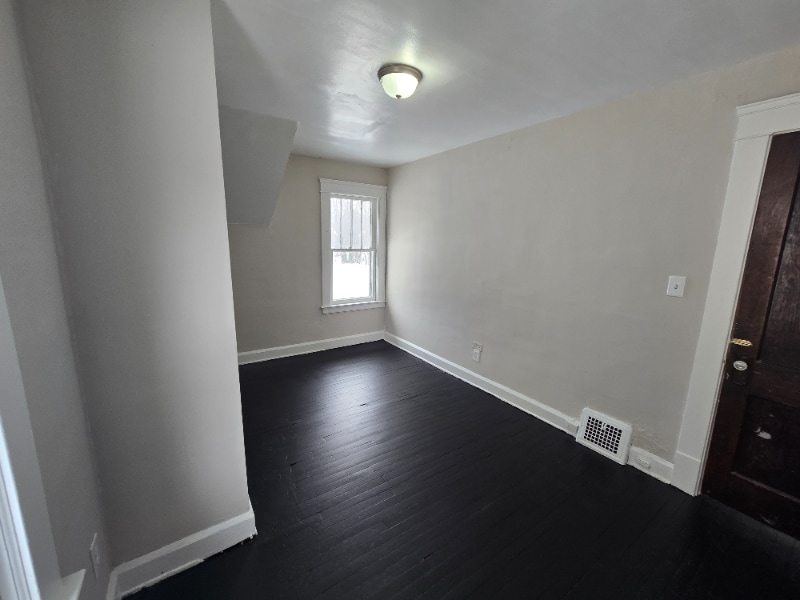 Building Photo - 1724 Cliffview Rd