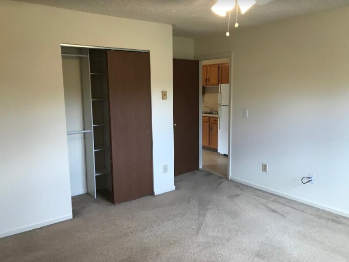 Building Photo - 3736 Carman Rd