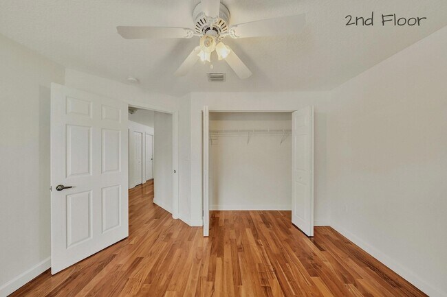 Building Photo - 2724 Treasure Cove Cir