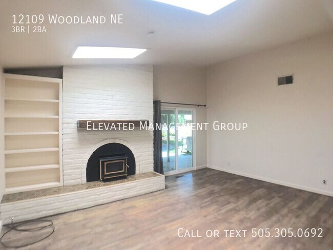 Building Photo - 12109 Woodland Ave NE