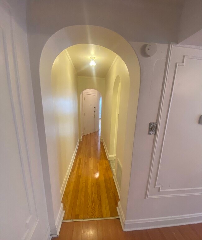 Building Photo - 8352 S Maryland Ave