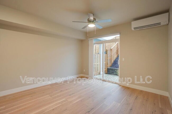 Building Photo - 2215 E Badger Wy