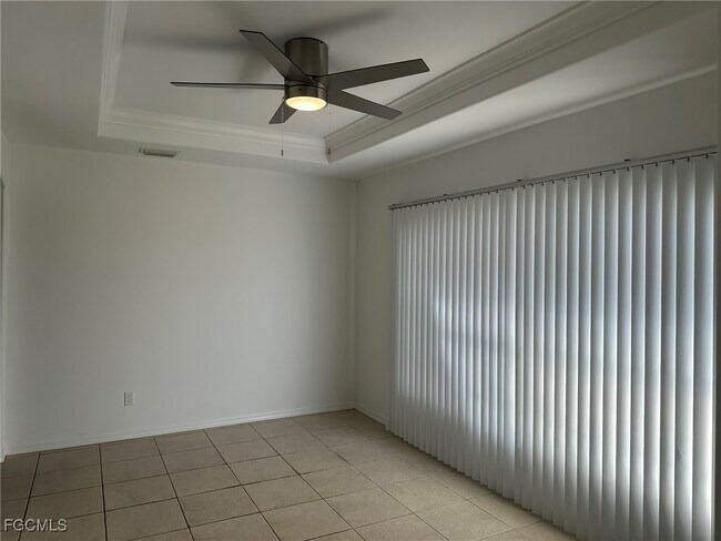 Building Photo - 3929 NW 42nd Ave