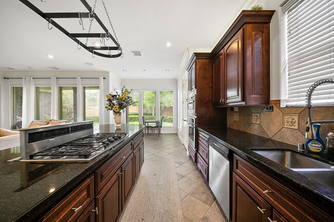 Building Photo - 11530 Legend Manor Dr