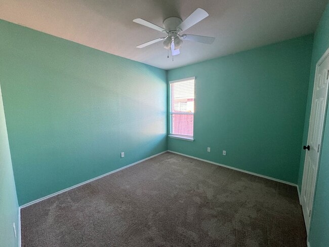 Building Photo - 6801 Modesto Rd