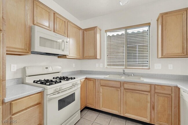 Building Photo - 248 Vertigo Tulip Ct