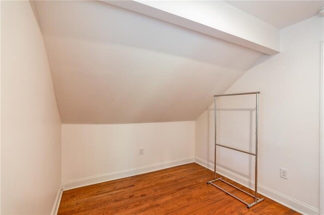 Building Photo - 79 Waddell St NE