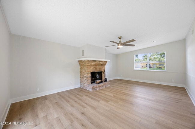 Building Photo - 1871 Arden Way