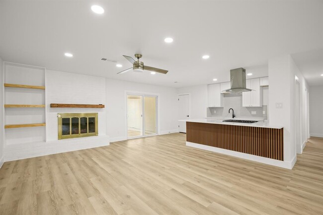 Building Photo - 9006 Lodge Ct