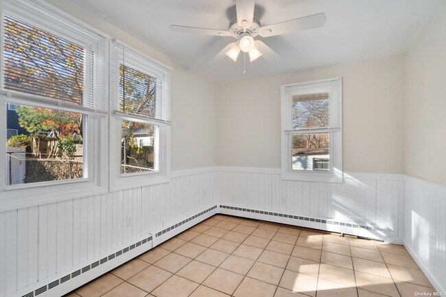 Building Photo - 14 Corona Rd