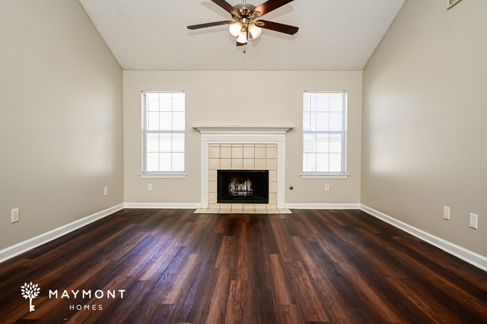 Building Photo - 1195 Foxwood Dr