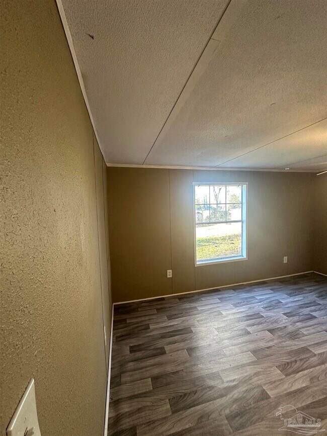 Building Photo - 2866 Pine Forest Rd