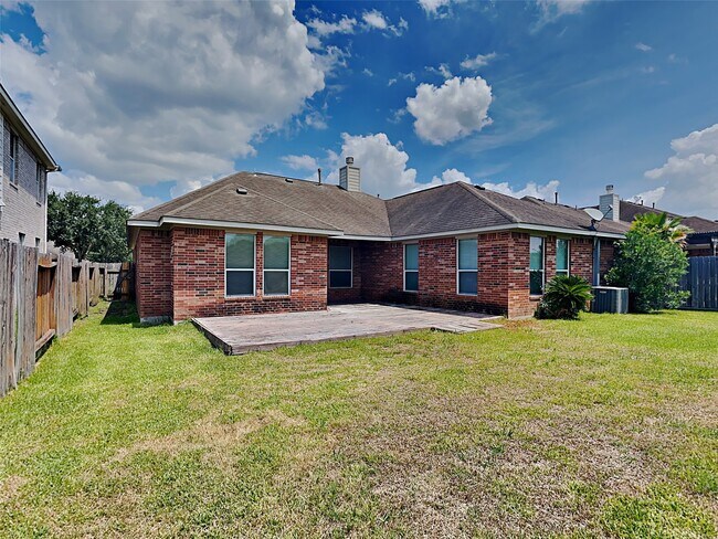 Building Photo - 3493 Cedar Prairie Dr