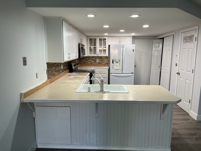 Building Photo - 12204 SE 7th St