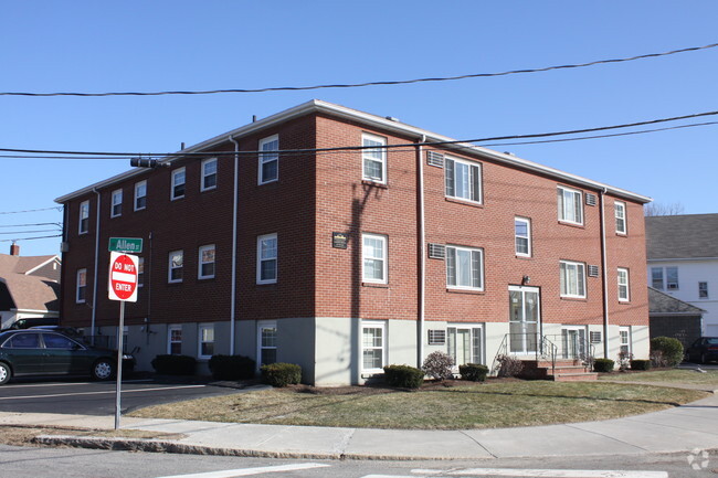 Primary Photo - Mass Ave 333-Allen Street Apartments