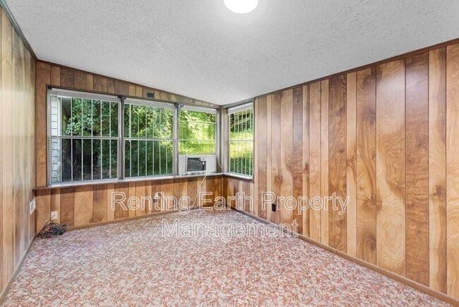 Building Photo - 1412 12th Ave