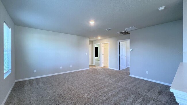 Building Photo - 3253 Bella Vista Dr