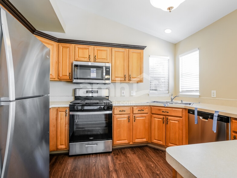 Building Photo - 112 Shawnee Ln