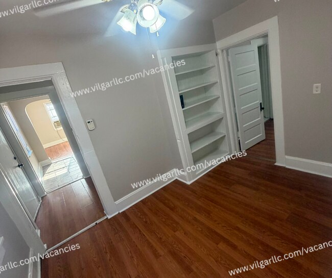 Building Photo - 5025 Tod Ave