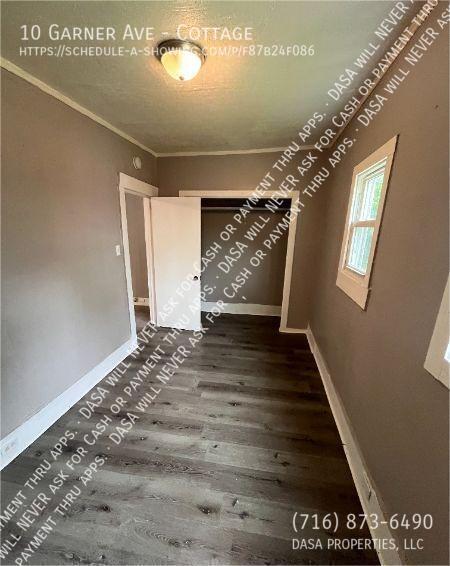 Building Photo - 10 Garner Ave