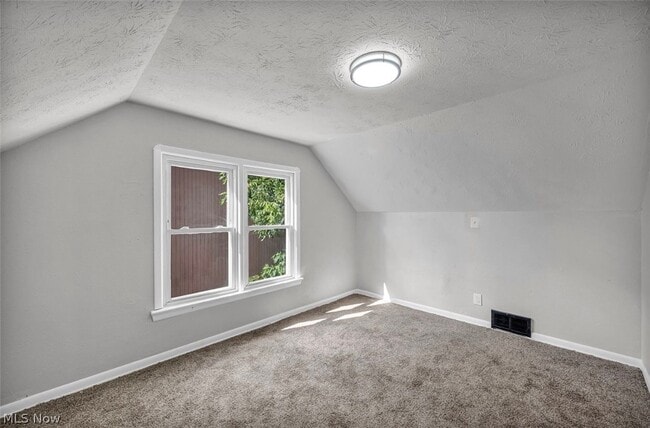 Building Photo - 12508 Sobieski Ave