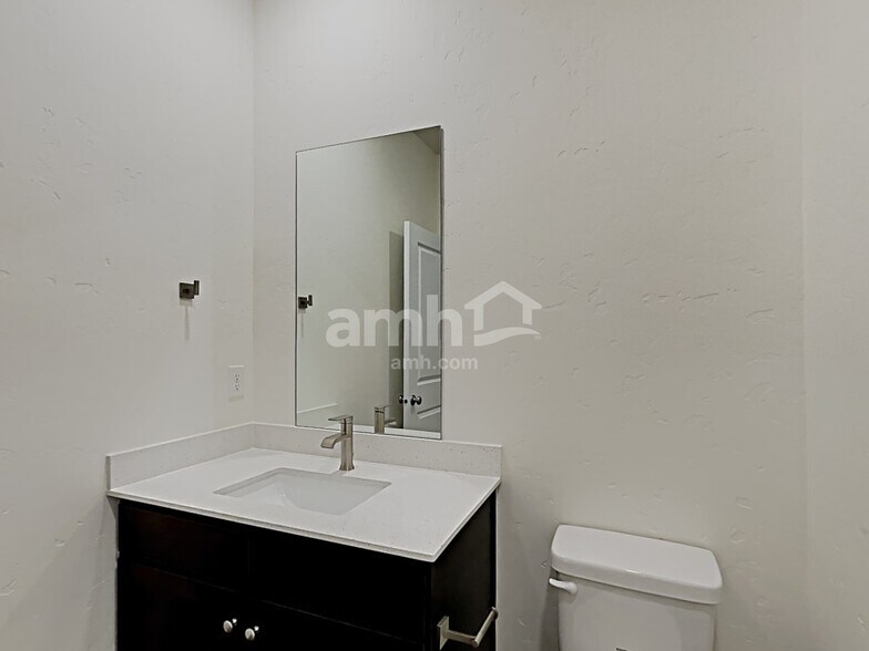 Building Photo - 9486 W Chino St