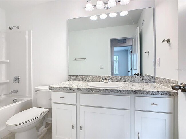 Building Photo - 3270 Vesara Dr