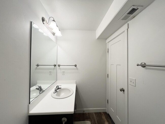 Building Photo - 3546 Terra Sol Dr
