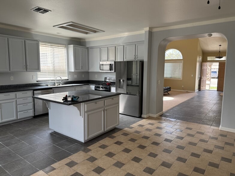 Building Photo - 1742 Henry Long Blvd